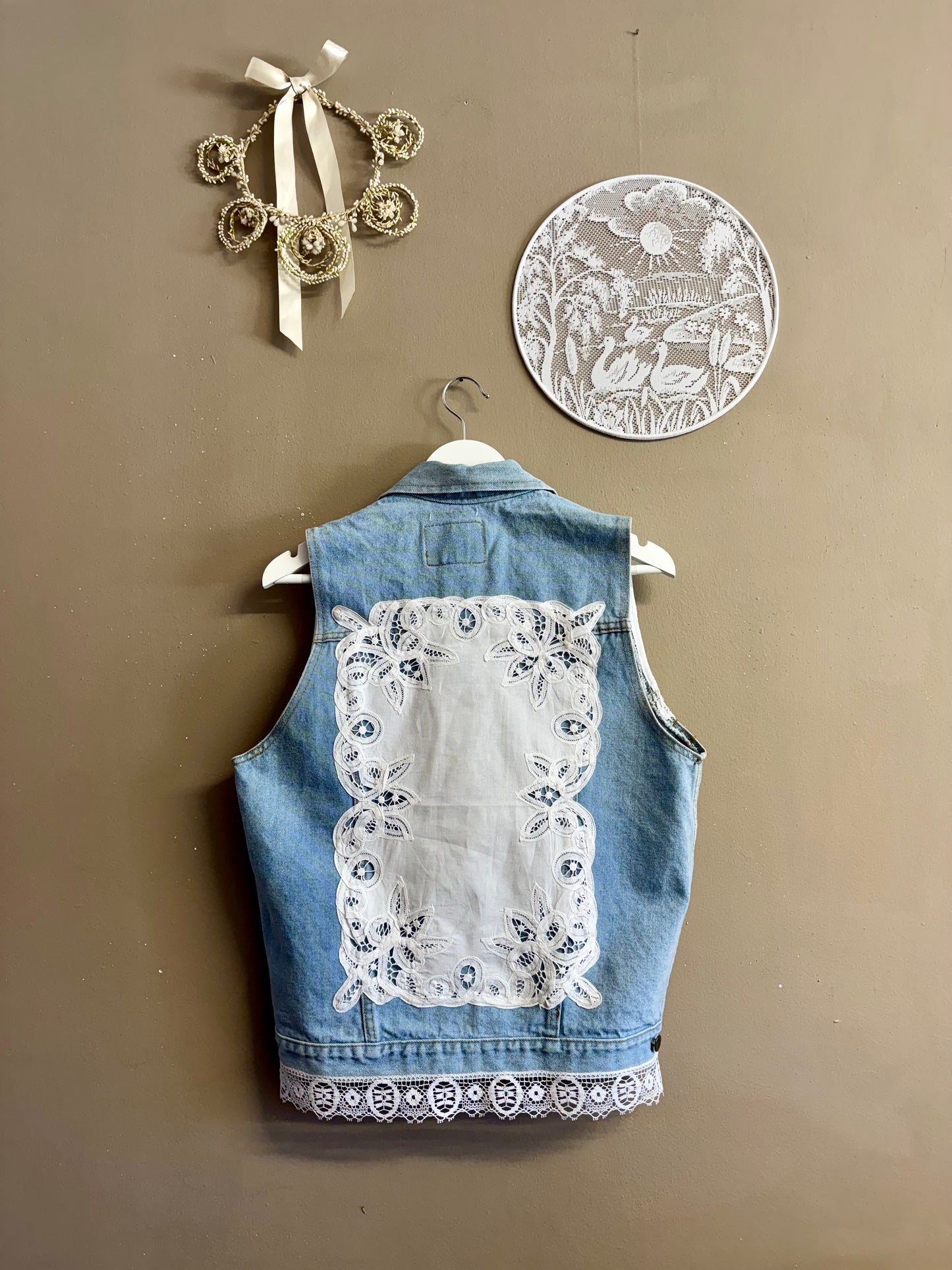 Embroidery jeans vest