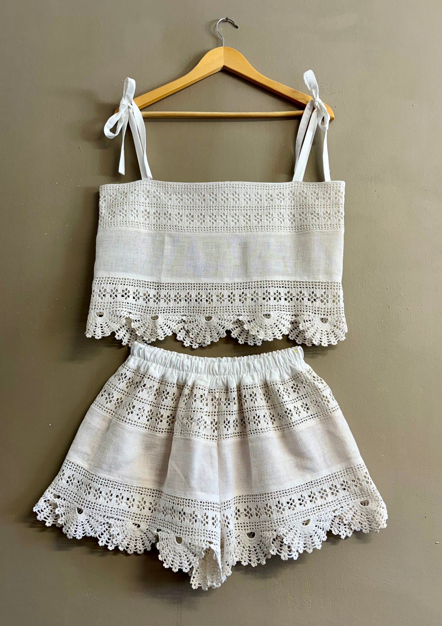 Beige lace twinset