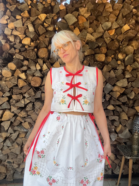 Cotton white/red skirt twinset
