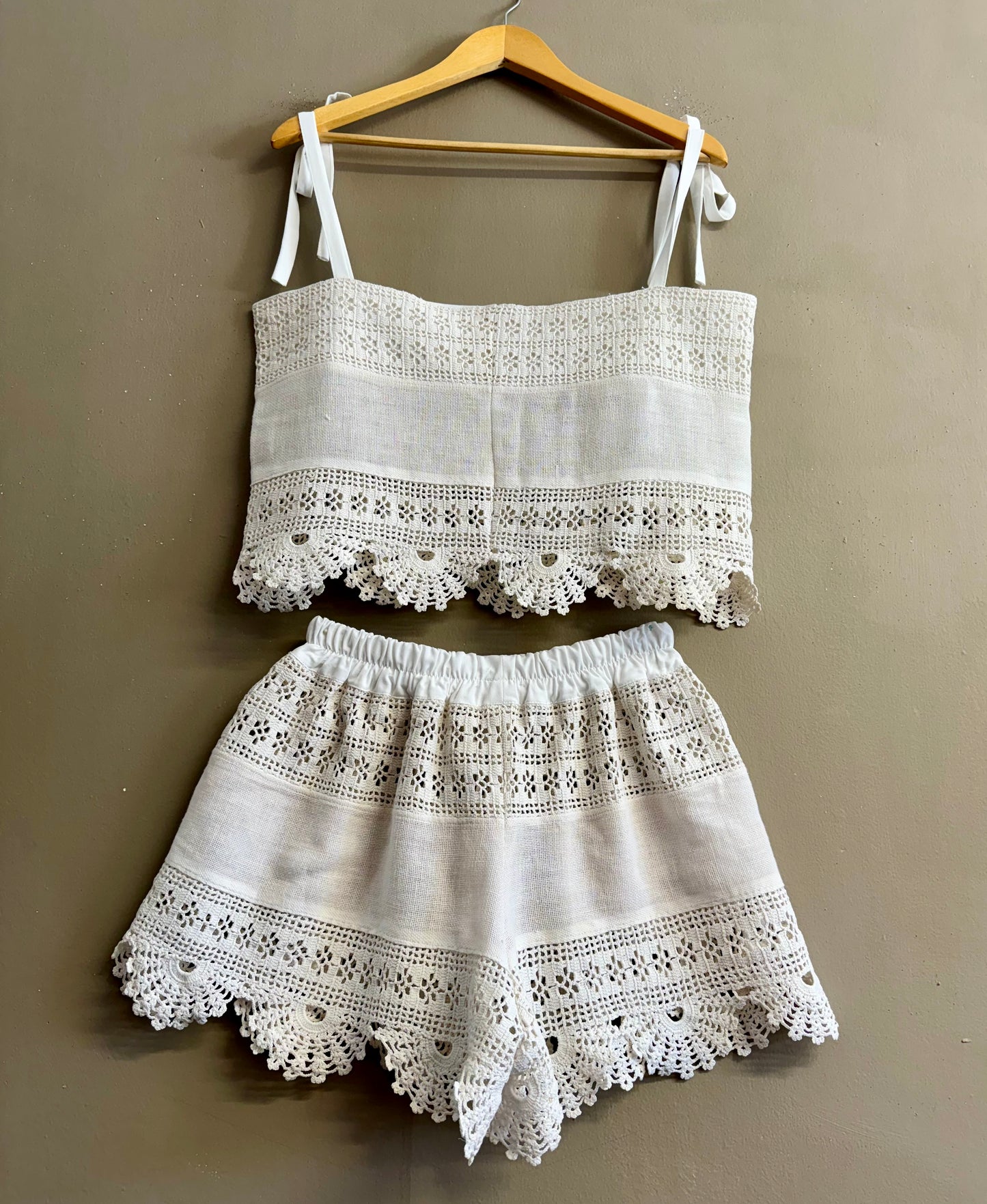 Beige lace twinset