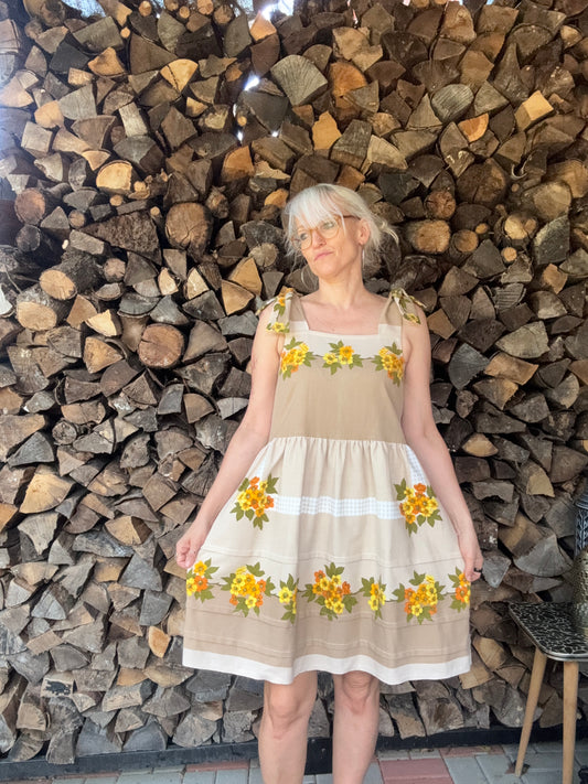 Beige cotton dress with flowers