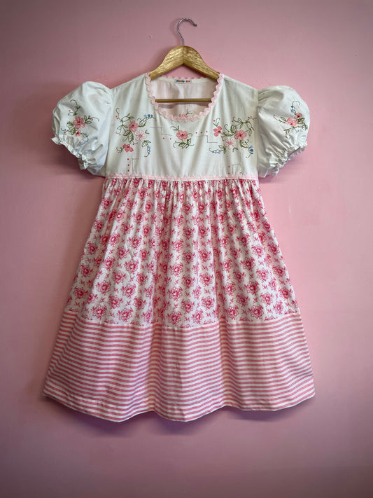 Dress with pink embroidery