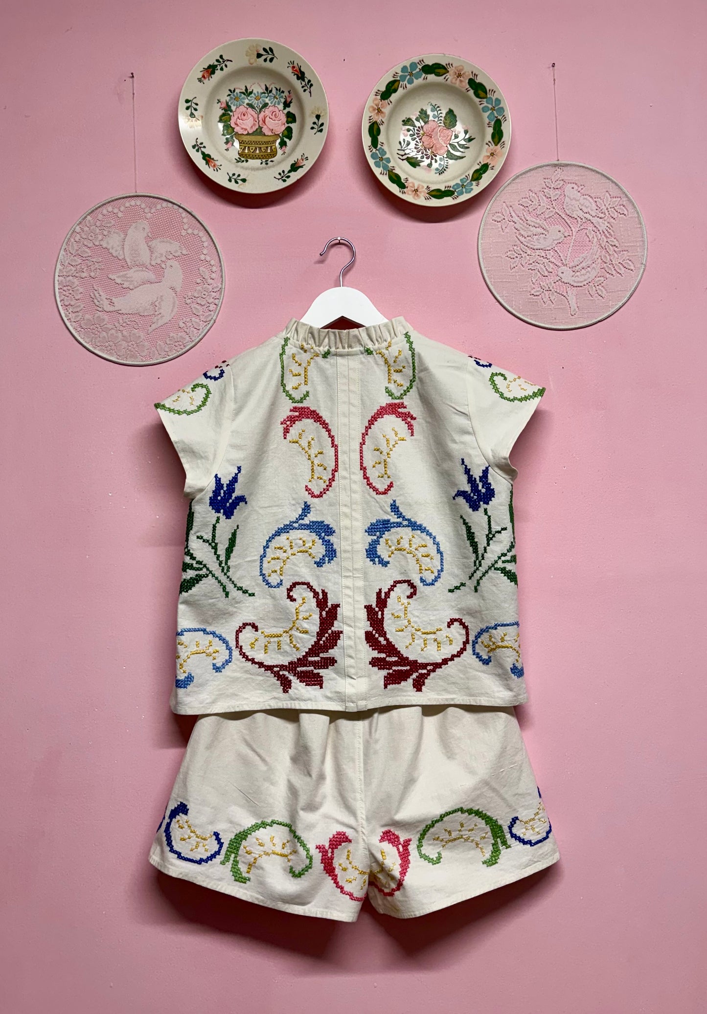 Embroidery twinset