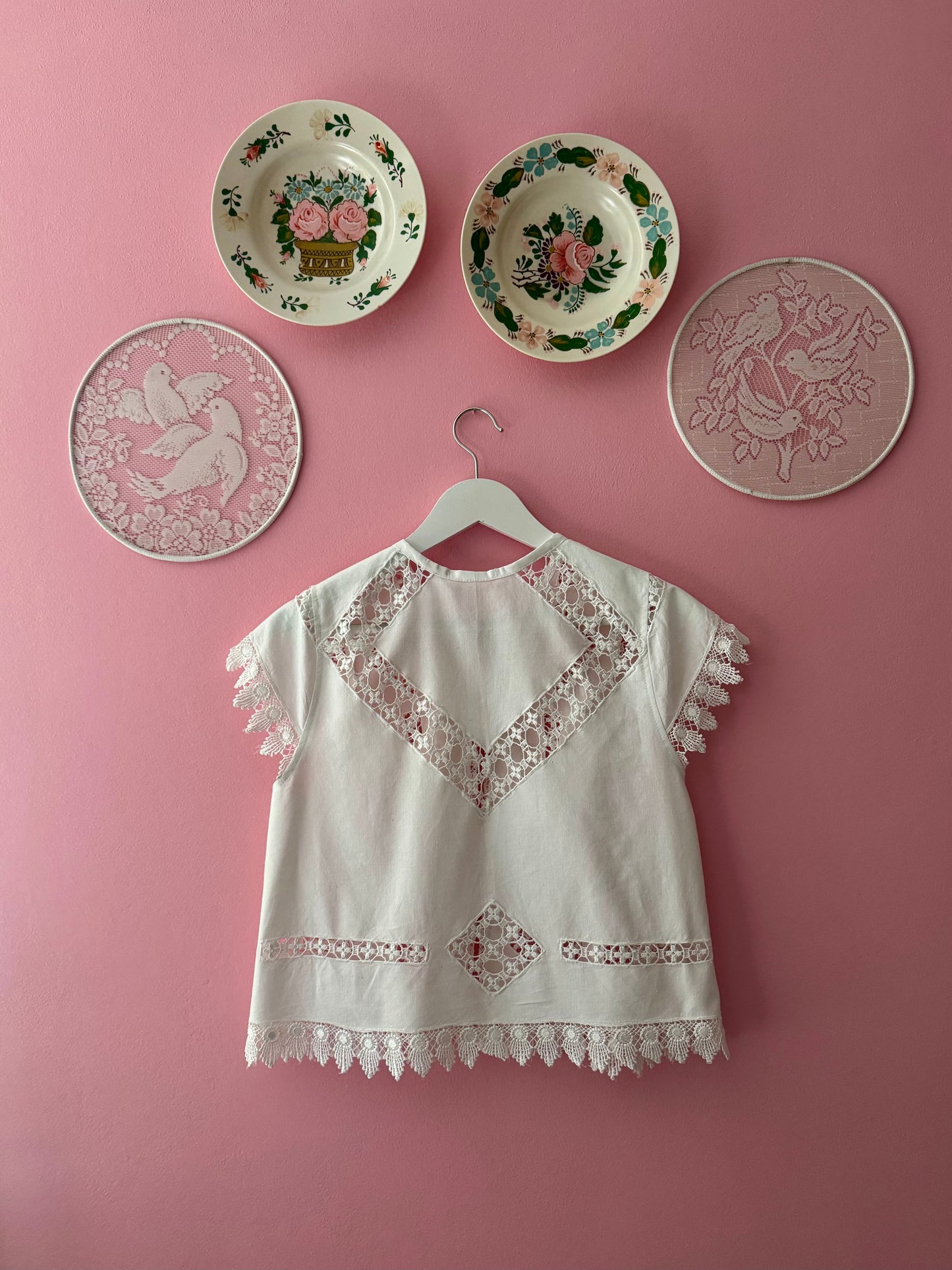 Embroidery blouse