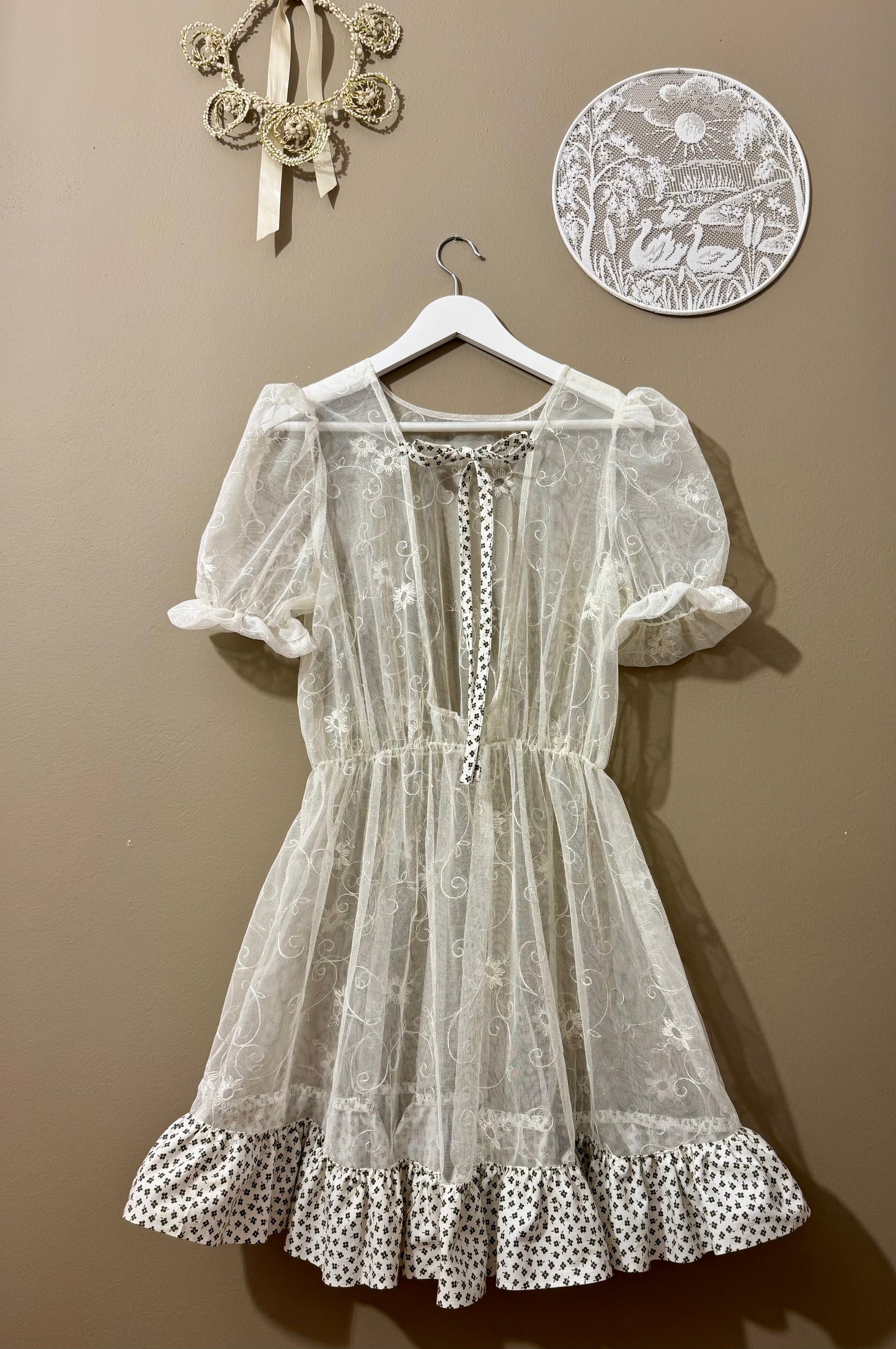 Curtain embroidery dress