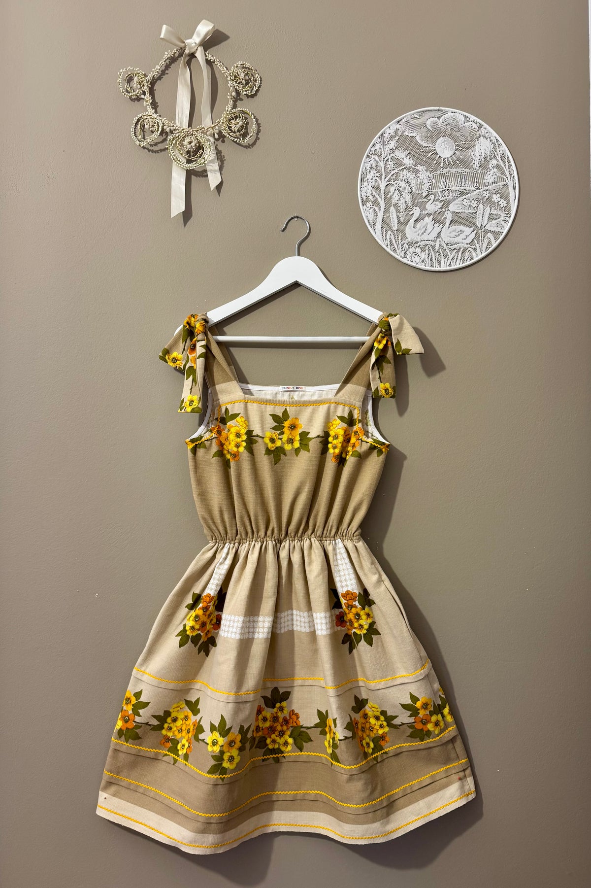 Beige cotton dress with flowers