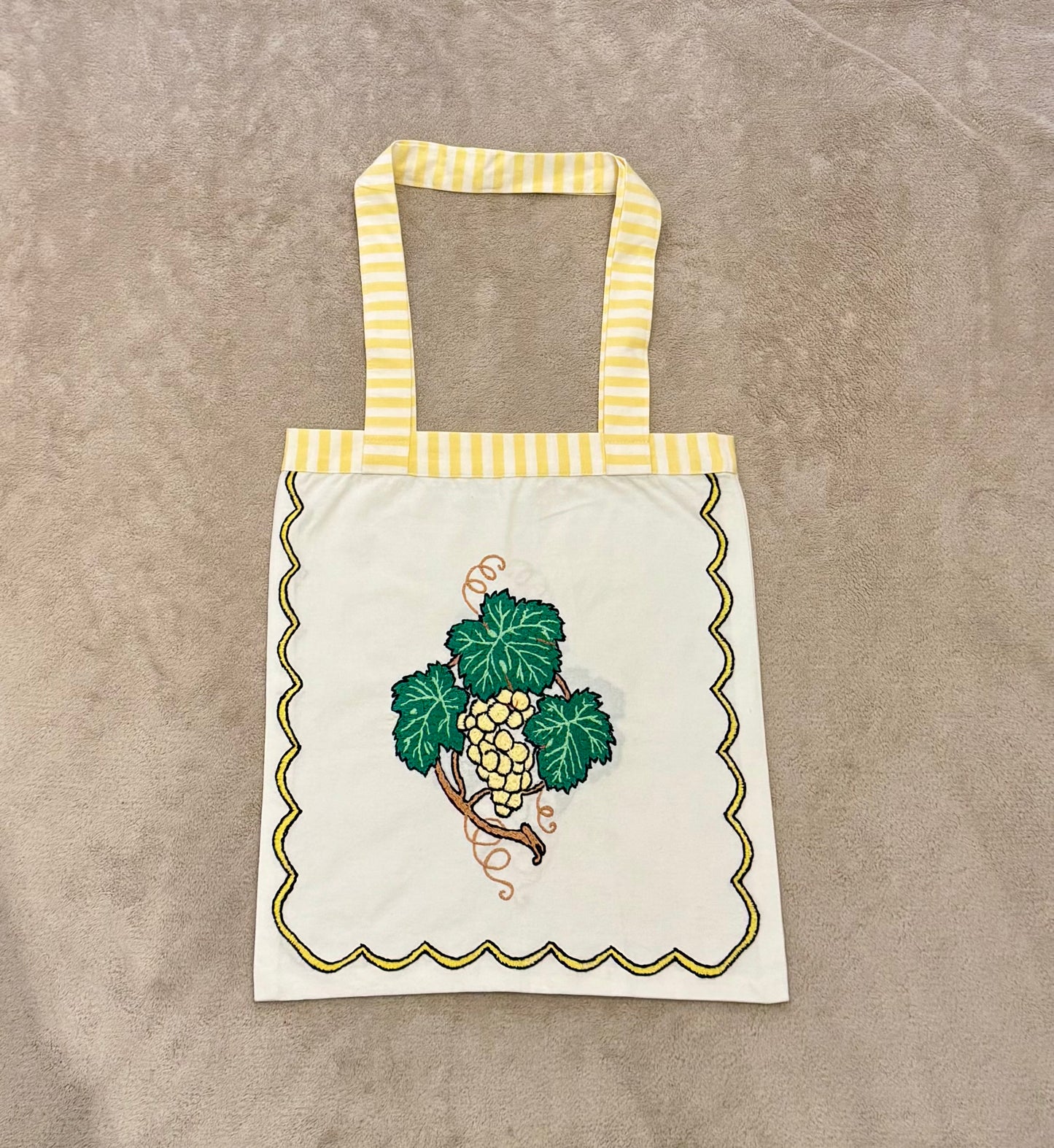 Tote bag